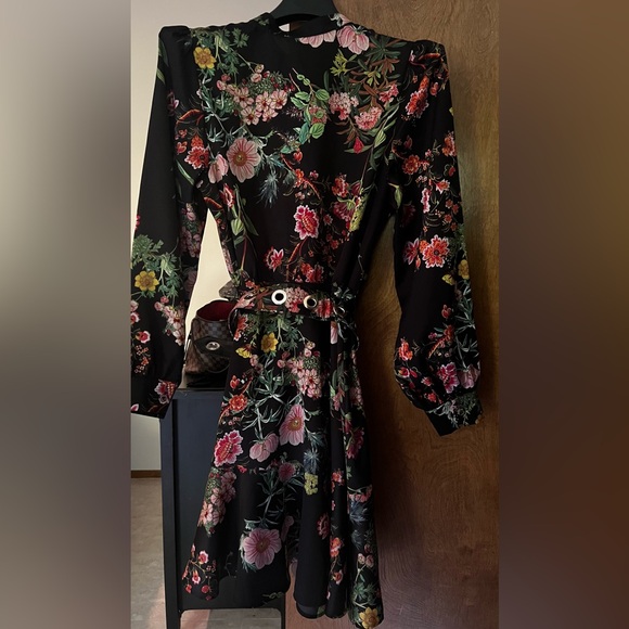 GUESS BY MARCIANO Blair Floral Dress | Size US 4/EU 40 - Picture 8 of 8